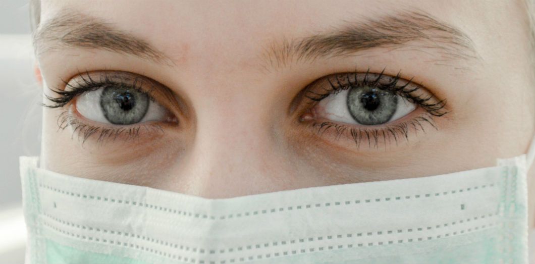 le-port-du-masque-aura-t-il-raison-du-maquillage